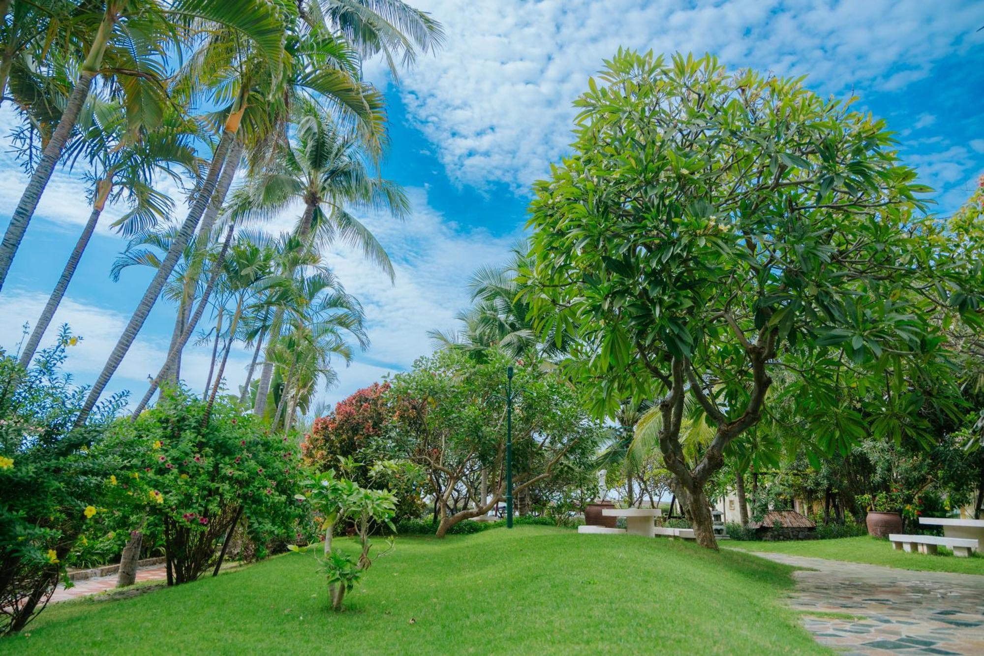 Le Aqua Resort & Spa Phan Thiet - Swiss Village Resort & Spa Mũi Né Exteriér fotografie
